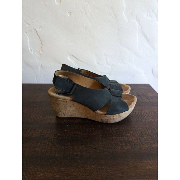 Clarks Artisan Black Leather Cork Wedge Sandals - Size 7.5 - Picture 1 of 8